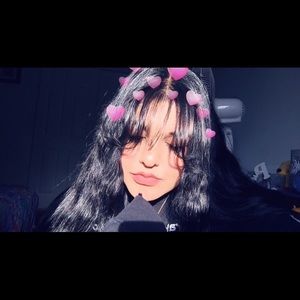 Meet your Posher, Crystal